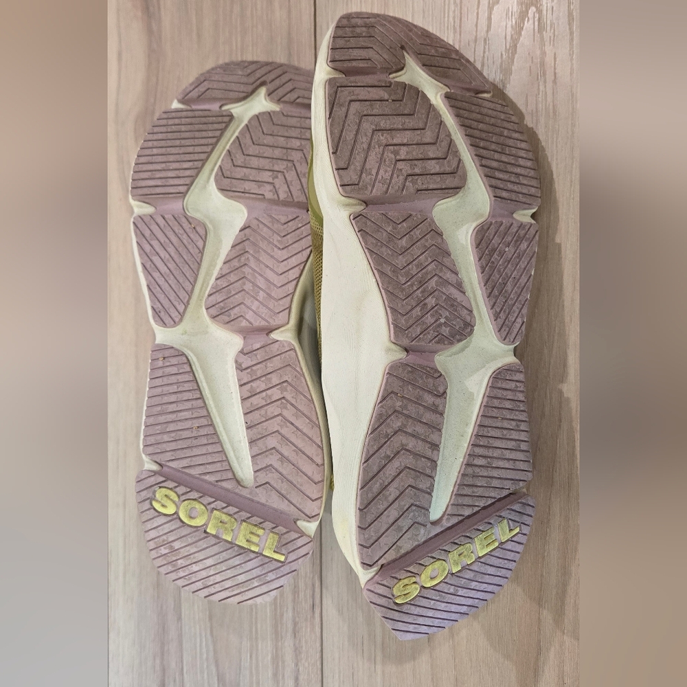 Sorel Women's Kinetic RNEGD Float Sneakers - Olive - Picture 8 of 10